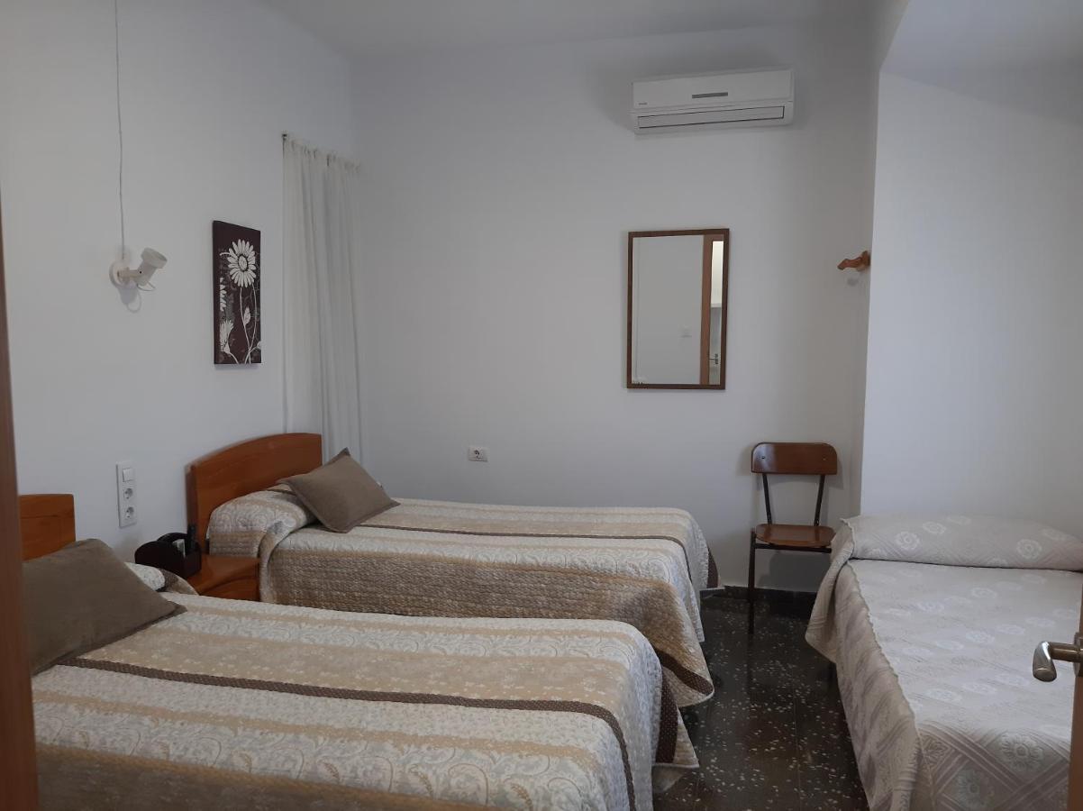 Pension Lucia Casinos Bagian luar foto