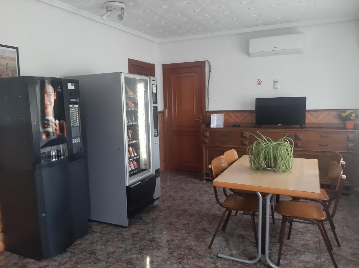 Pension Lucia Casinos Bagian luar foto