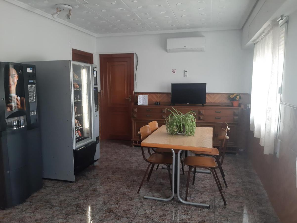 Pension Lucia Casinos Bagian luar foto