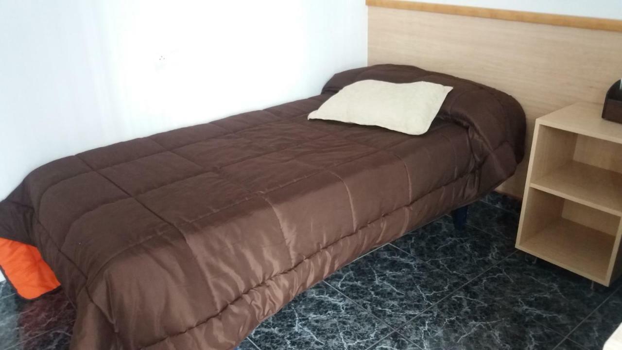 Pension Lucia Casinos Bagian luar foto