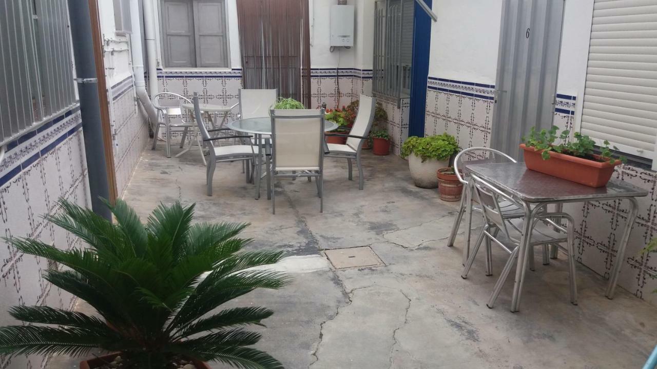 Pension Lucia Casinos Bagian luar foto