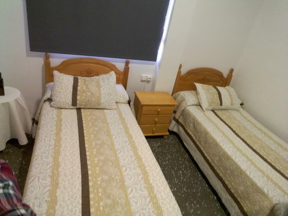Pension Lucia Casinos Bagian luar foto