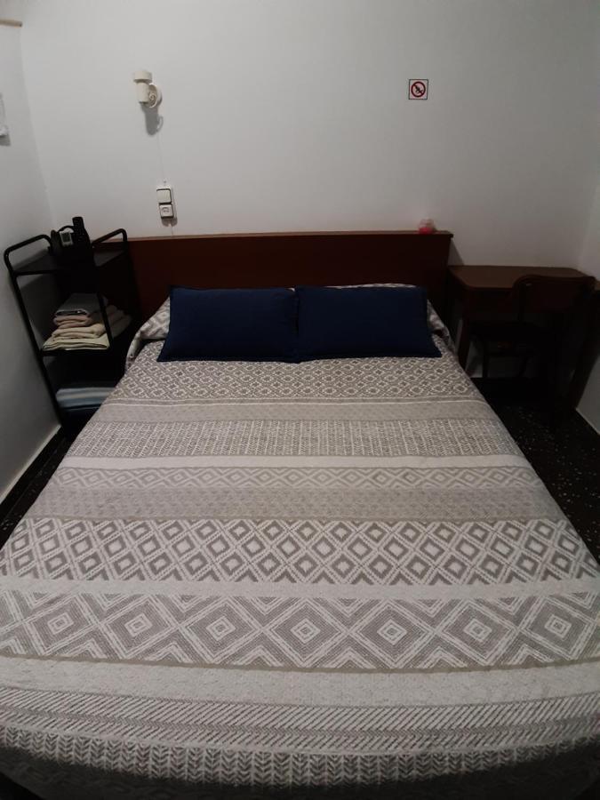 Pension Lucia Casinos Bagian luar foto