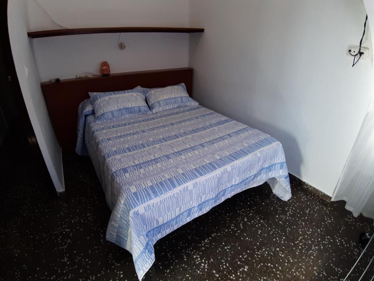 Pension Lucia Casinos Bagian luar foto